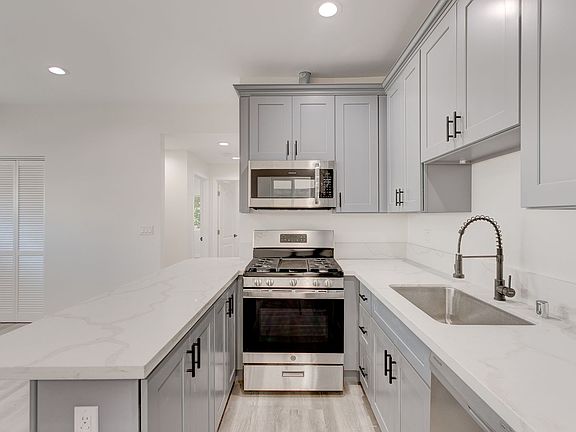 5th image of 25226 Loytan St #E