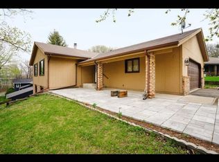 9605 Little Cir, Bloomington, MN 55437