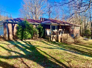 235 Log Cabin Rd, Waynesville, NC 28786
