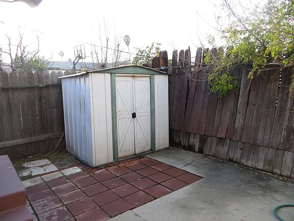 3rd image of 9524 E Naomi Ave