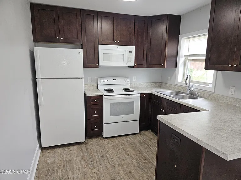 5701 Lilly St — Photo 3