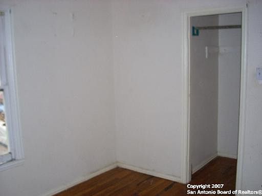 3rd image of 740 VENICE ST