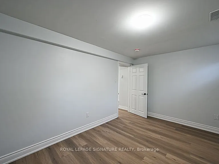 3 Searell Ave #BASEMENT — Photo 9