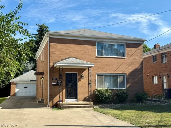 1725 & 1727 Liberty Dr, Akron, OH 44313