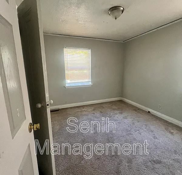 4627 Bedford St #1 — Photo 4