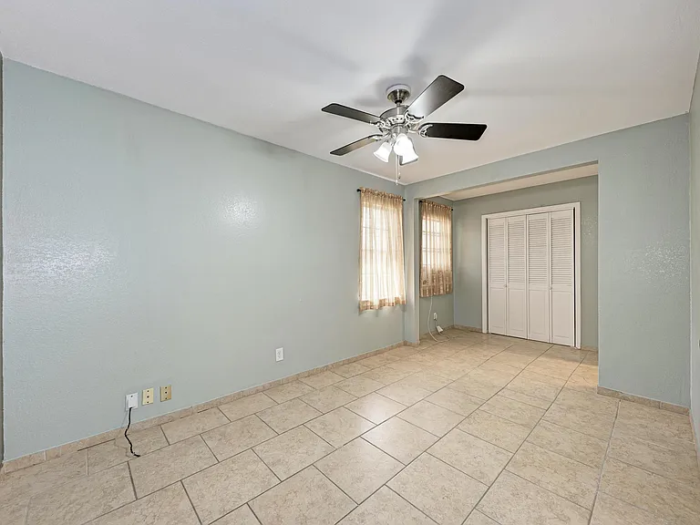 4701 Bandera Rd — Photo 24