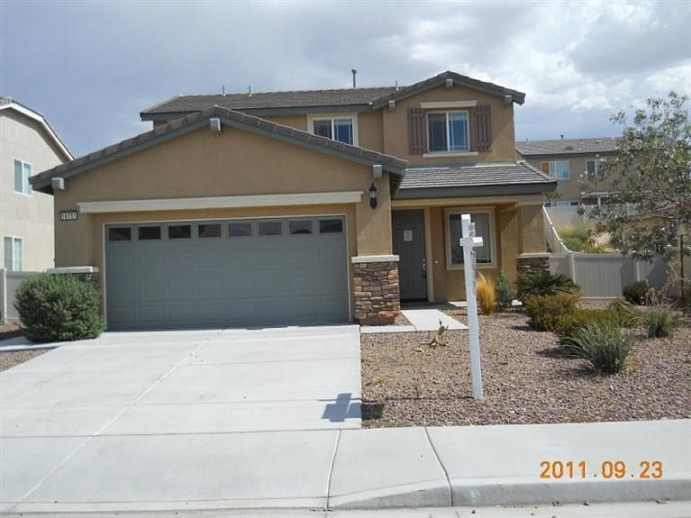 1st image of 16751 Desert Lily St