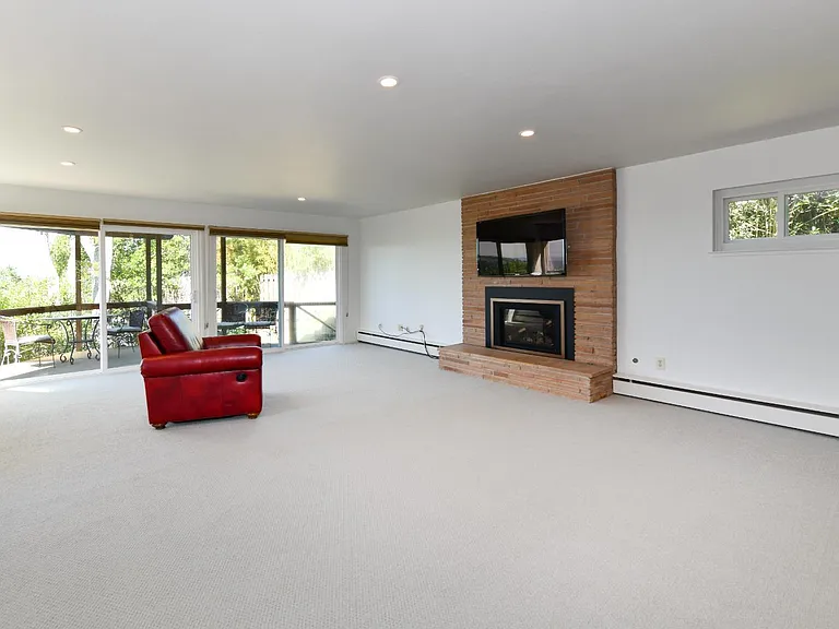 22 Monez Blvd — Photo 17