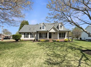 104 Hunterwood Dr, White House, TN 37188