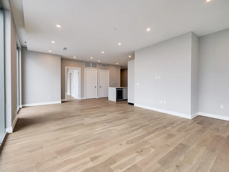 1711 Allen Pkwy #2203 — Photo 5