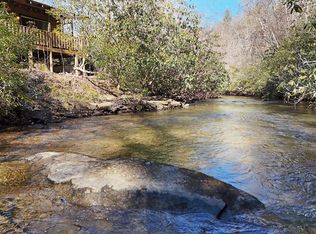 150 Donna Lee Ln, Mineral Bluff, GA 30559