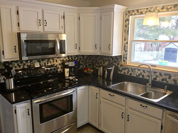 Granite countertops 