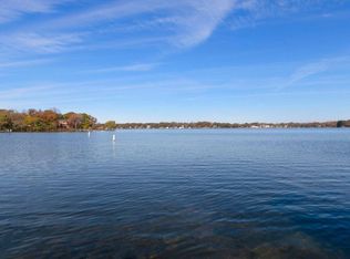 N1600 Powers Lake Rd, Genoa City, WI 53128