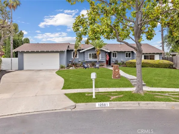 12561 Woodlawn Ave, Tustin, CA 92780