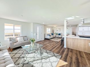 154 Falls View Ln, Oceanside, CA 92056