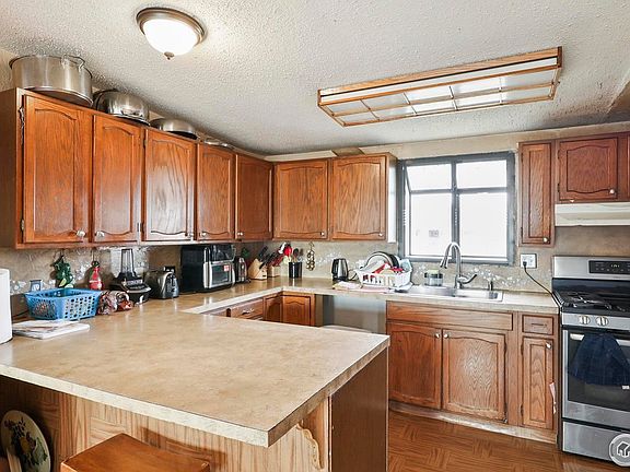 5th image of 15985 Echo Rd