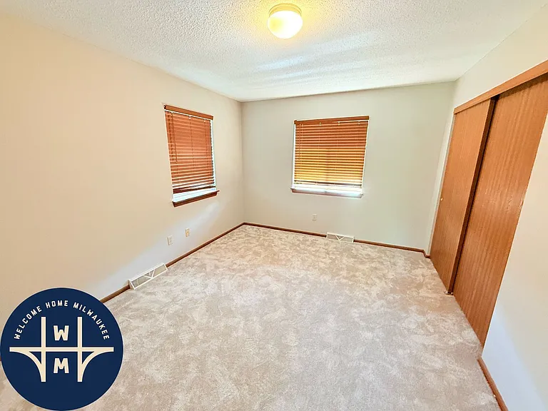 W163N11528 Windsor Ct #A — Photo 16