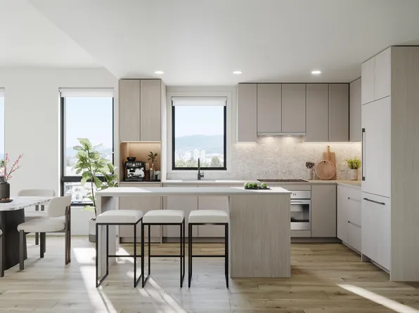 2245 McAllister Ave #305, Pt Coquitlam, BC V3C 2A9