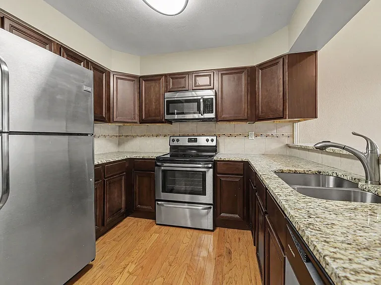 8786 Allison Dr #B — Photo 3