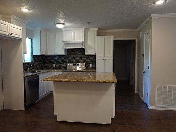 3rd image of 9270 Shepherd Dr