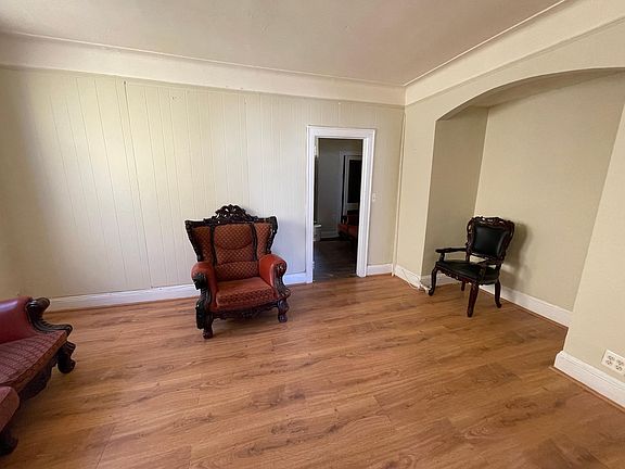 2nd image of 2826 W 36th St APT 2