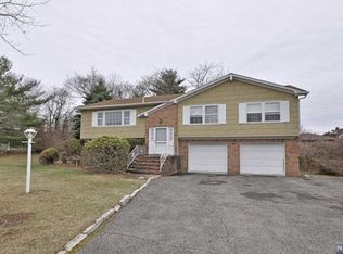 28 Borzotta Blvd, Wayne, NJ 07470