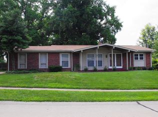 12855 Sandalwood Dr, Florissant, MO 63033