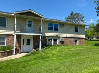 710 Hillcrest St, Baldwin, WI 54002