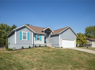 1100 N Viking Ct, Independence, MO 64056