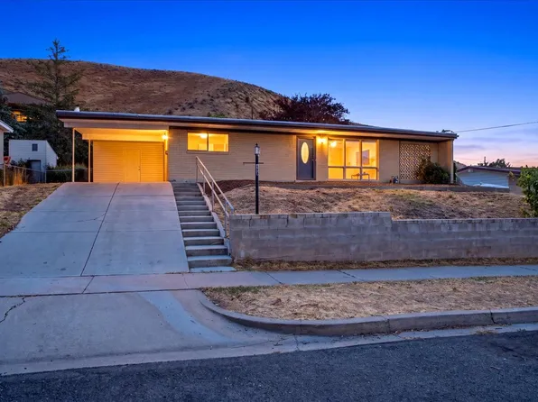 184 E Broadway St, Tooele, UT 84074