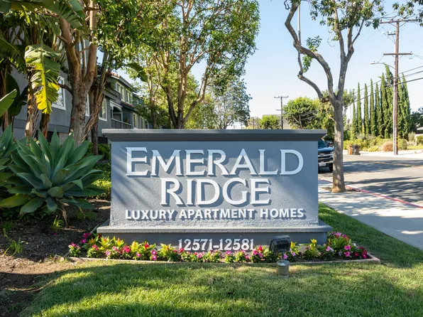 Emerald Ridge Apartments