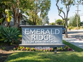 Emerald Ridge Apartments