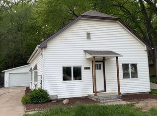 1822 N Broadway, Council Bluffs, IA 51503