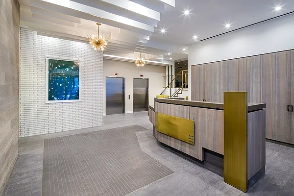 Rented by Greystar | media 4