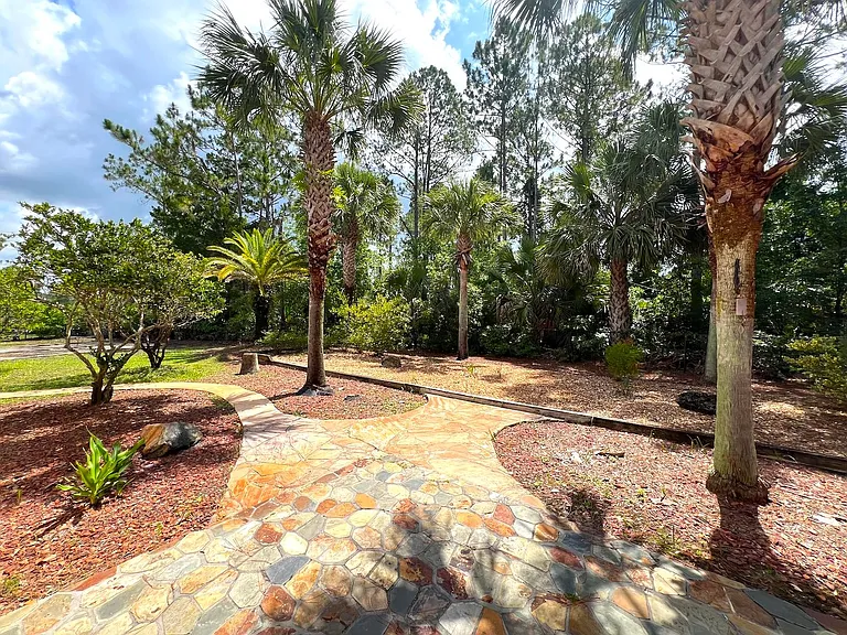 87 Rose Dr — Photo 10