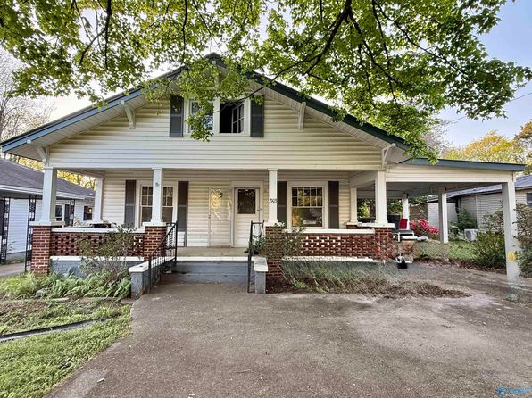 2103 Lee High Dr NE, Huntsville, AL 35811