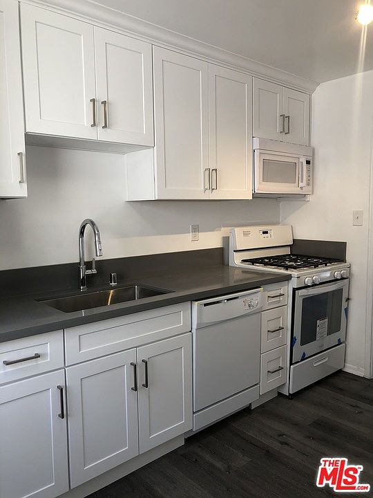1st image of 829 E 108th St APT 1