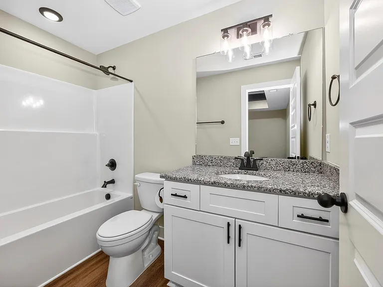 206 Ross Ave #110 — Photo 23