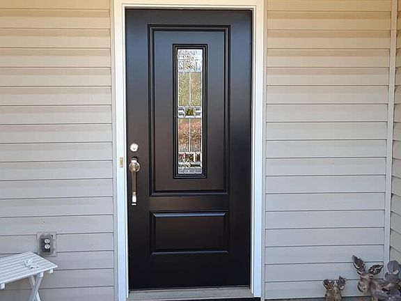 3rd image of 213 Biddeford Pl