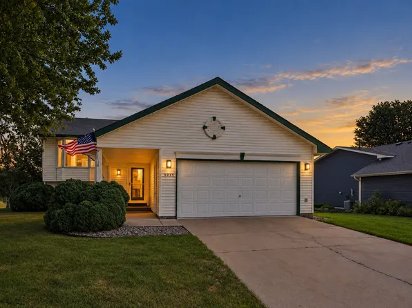 8935 W 125th St, Savage, MN 55378