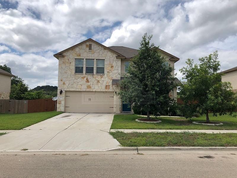 1st image of 801 Curtis Dr