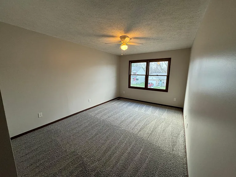 997 Timber Creek Ln — Photo 9