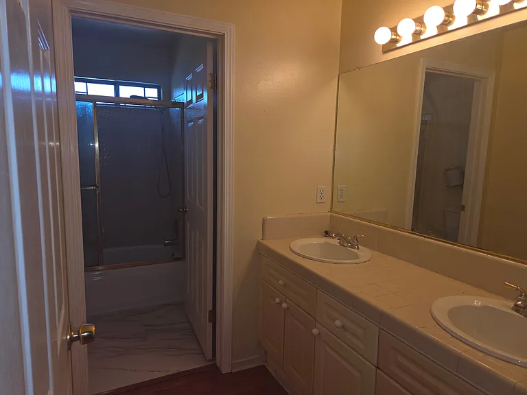 8073 N Backer Ave — Photo 19