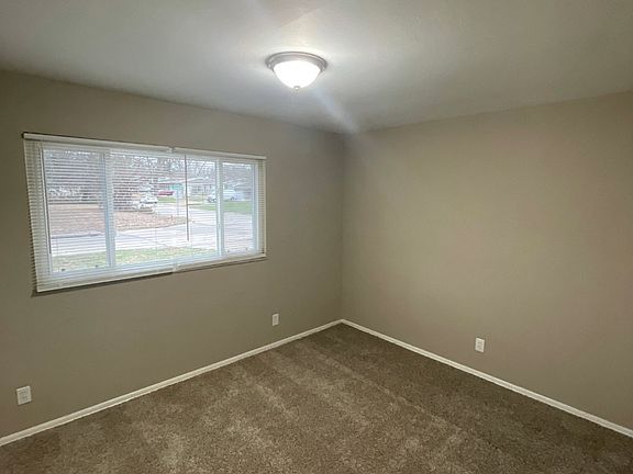 5th image of 10619 Landseer Dr