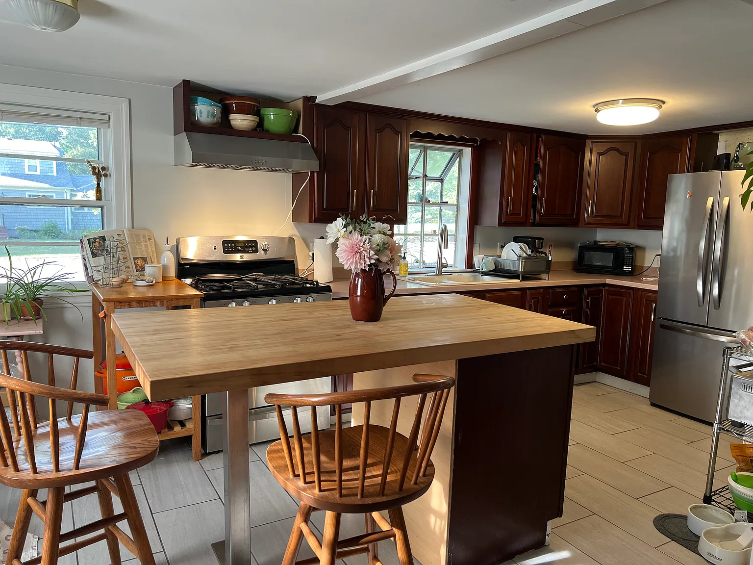 1 bed, 900 sqft, $2,000 — Photo 2