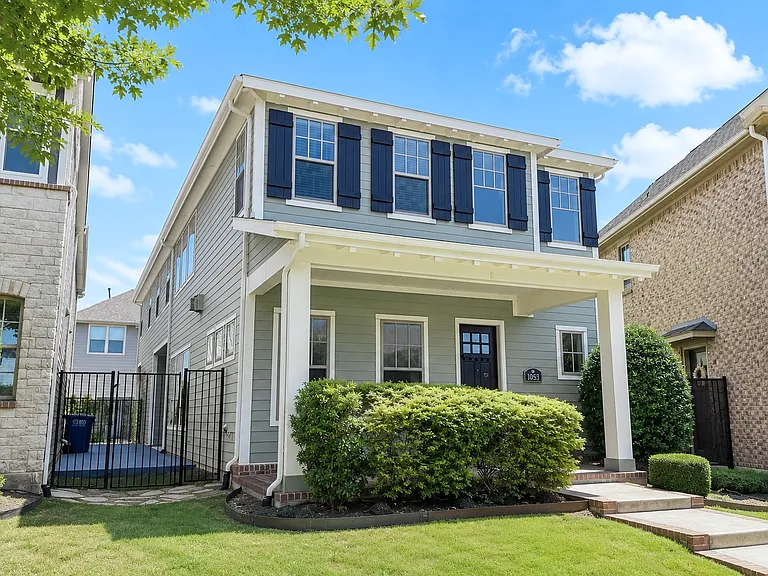 1053 Emil Pl — Photo 2