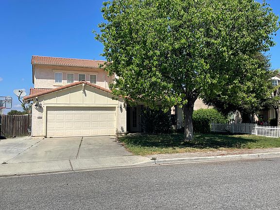 2nd image of 1852 Santa Maria Avenue