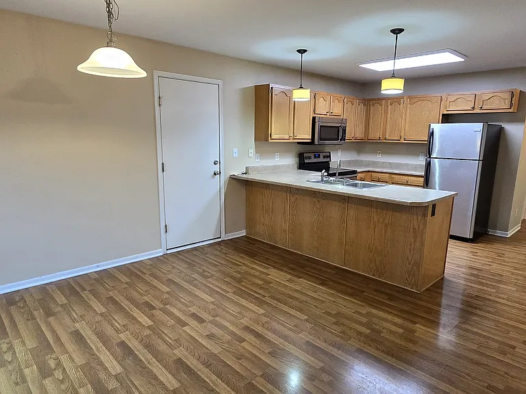 1564 Nine Iron Dr — Photo 3
