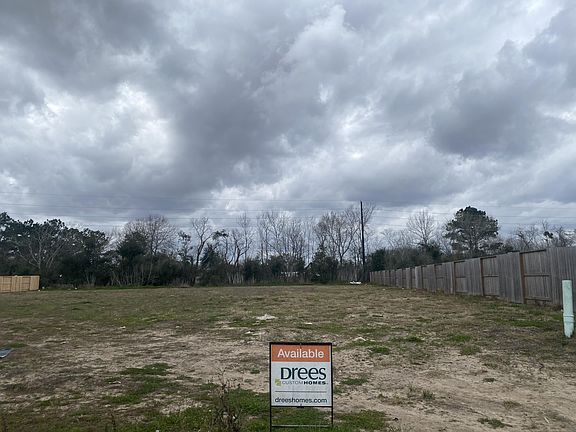 Spacious Drees Home Site