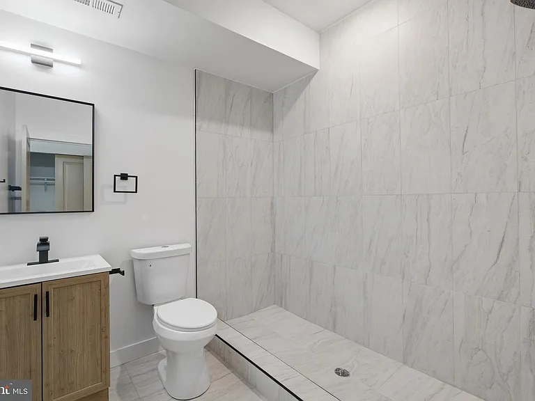 2237 N 16th St #2 — Photo 16